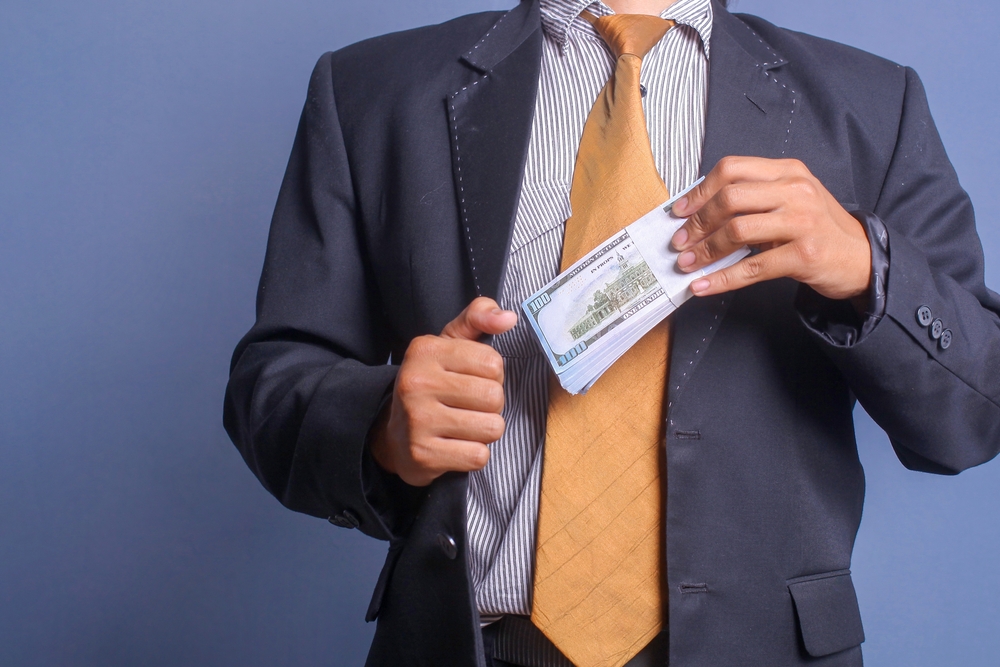 Ray Dalio’s Famous Trade Is Sputtering, Investors Bailing - Articles ...