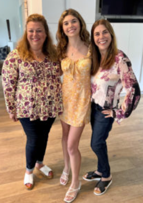 Sandy with her sister, Lisa, and niece, Avery